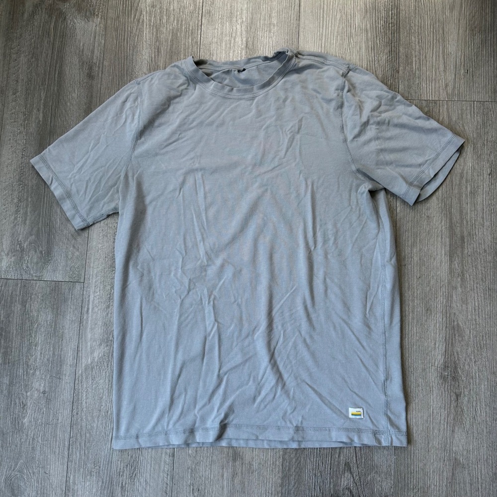 Vuori Gray Short Sleeve T-Shirt Men's L blue dusk